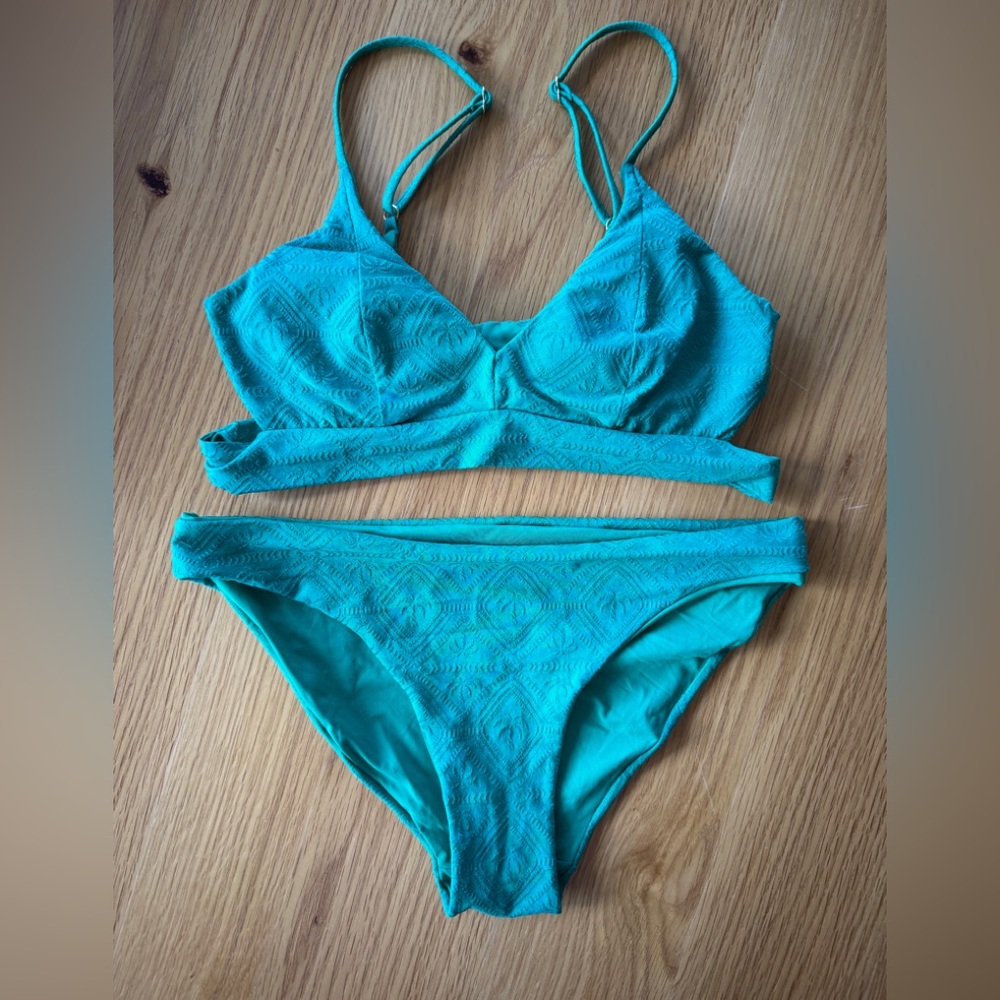 Malai bikini